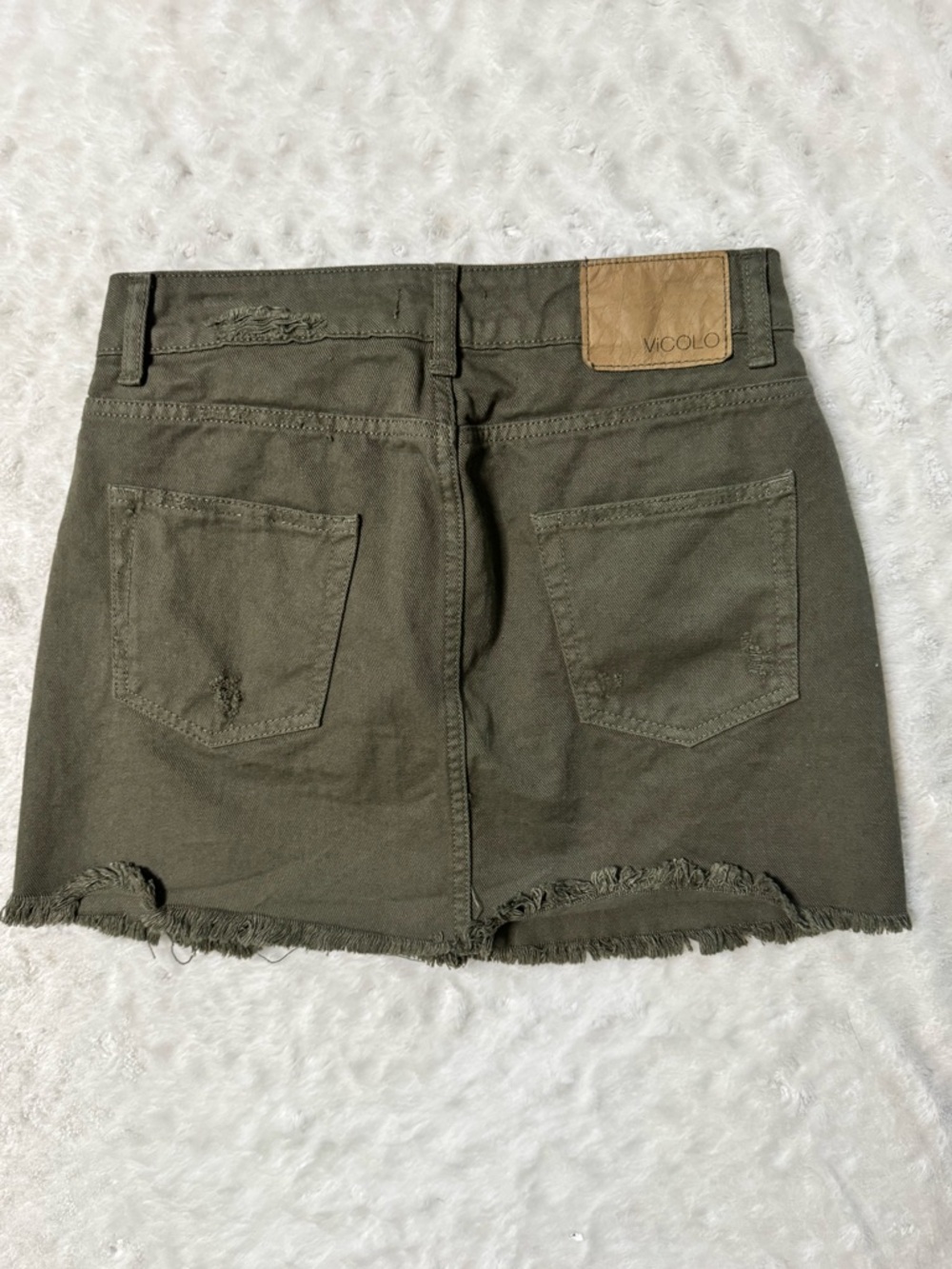 NWOT- VICOLO Olive Green Denim Mini Skirt -  Frayed Hem - Picture 2 of 11